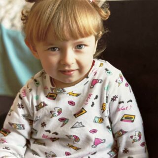 Милада Черноокая фото на сайт